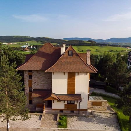 Vila Valentina Zlatibor Luaran gambar